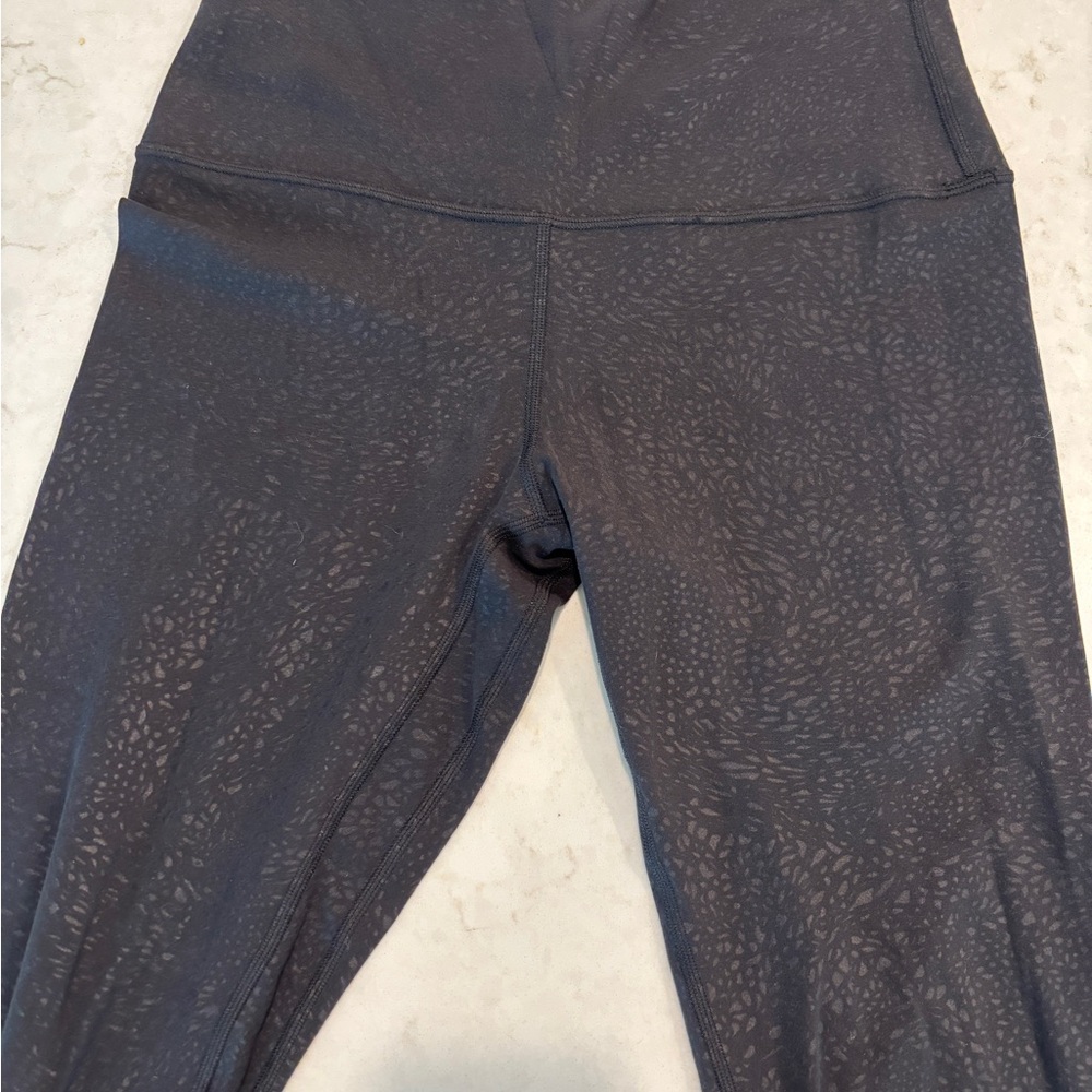 Lululemon Align Pant 28” Polar Shift Emboss Black Size 6 Rare like new